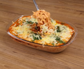 Najbrži recept za testeninu sa paradajz sosom sirom i pavlakom