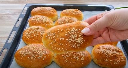 Domaći hlepčići sa susamom