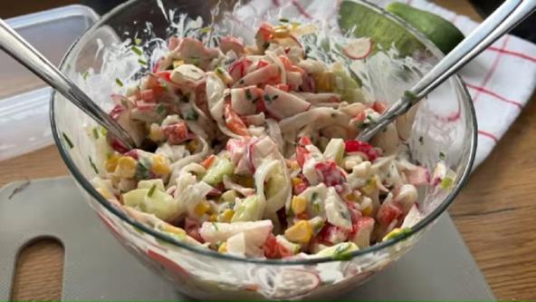 Salata sa makaronama